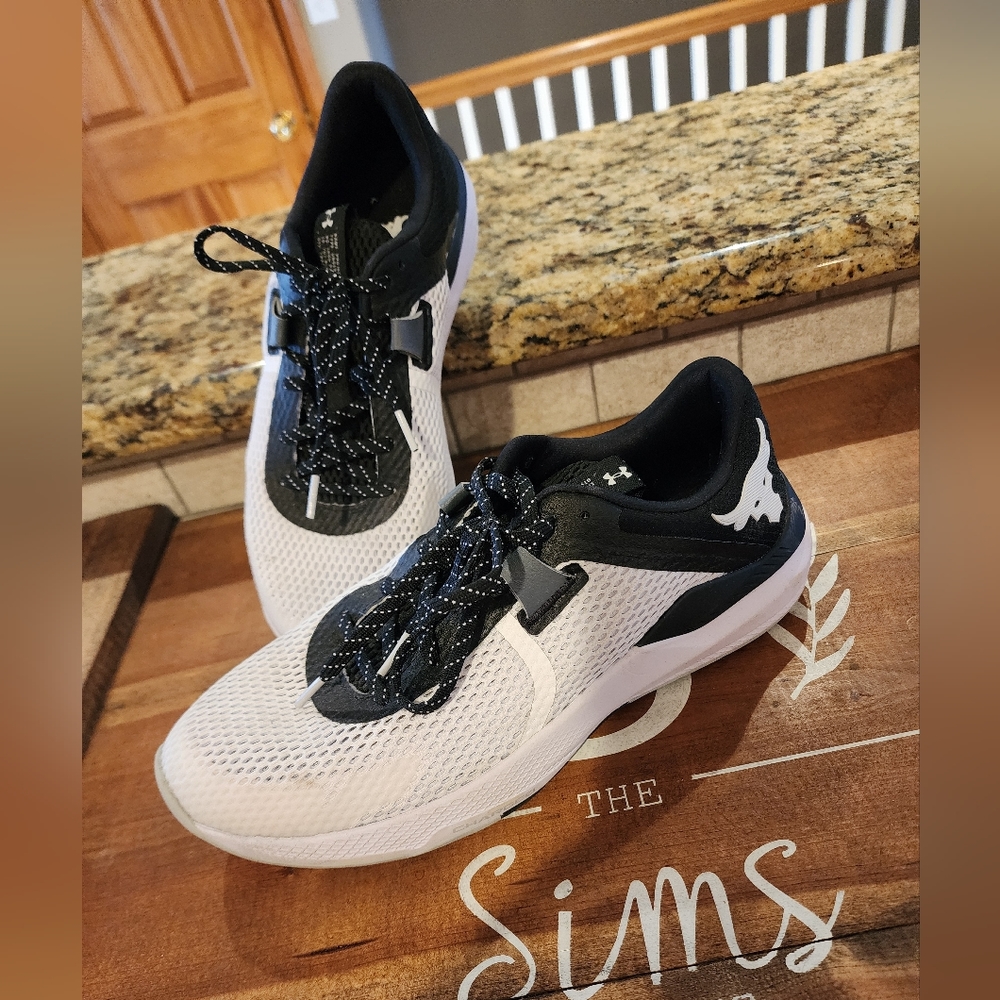 Mens Under Armour Project Rock Training Shoe.